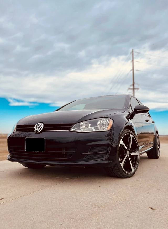 Kola — Volkswagen Golf, Import Kanada — Foto 3 z 5