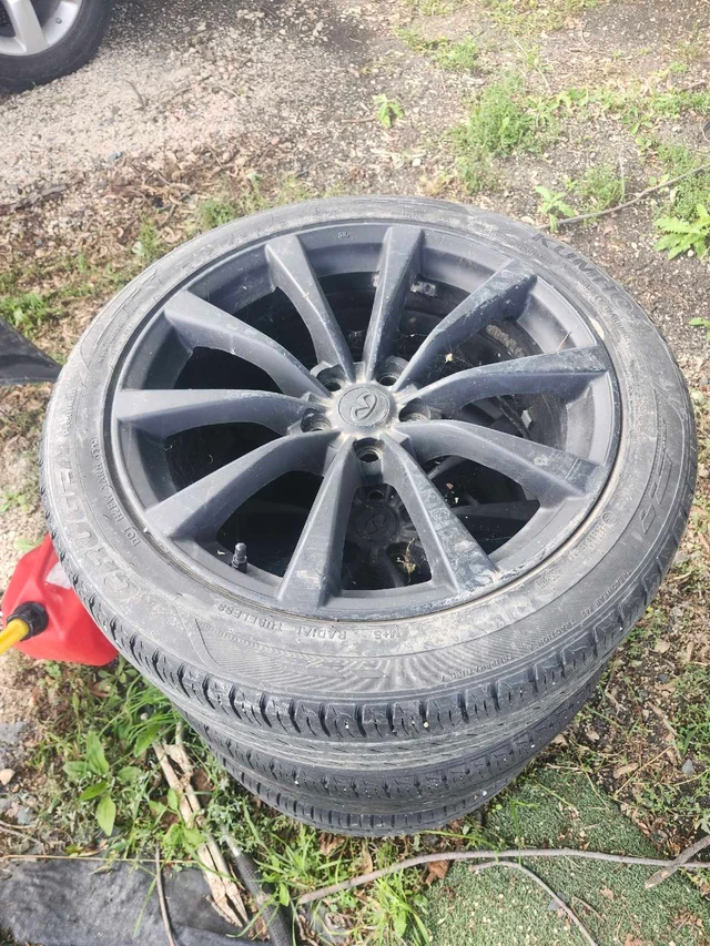 Kola — Nissan, Import Kanada — Foto 1