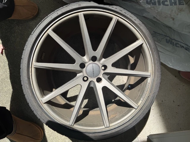 OEM komponent — Nissan, Import Kanada — Foto 1