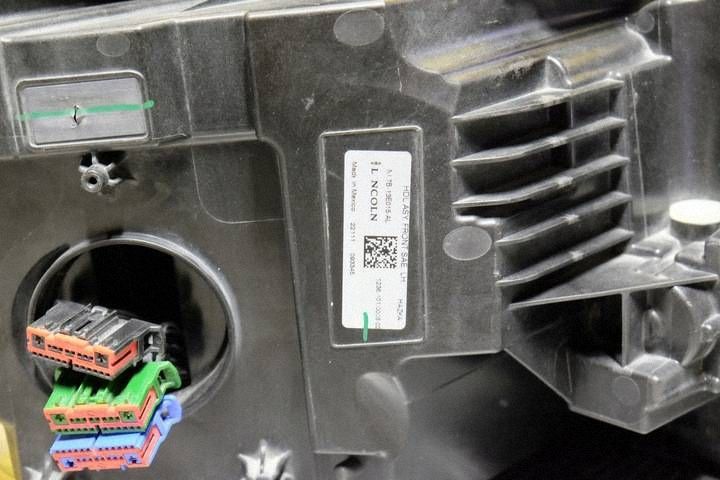 NL7B-13E015-AL Lincoln Navigator světlomet, Auf Lager in der EU — Foto 9 z 13