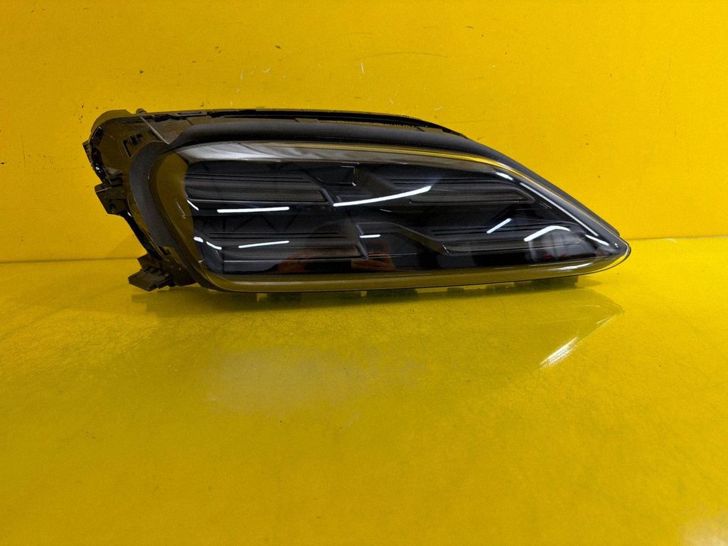 95C941006J Porsche Macan (95C) světlomet, Auf Lager in der EU — Foto 1