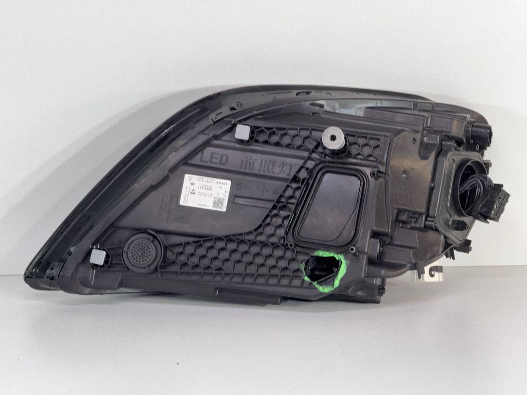 97694102 Porsche Panamera (976) světlomet, Auf Lager in der EU — Foto 9 z 13