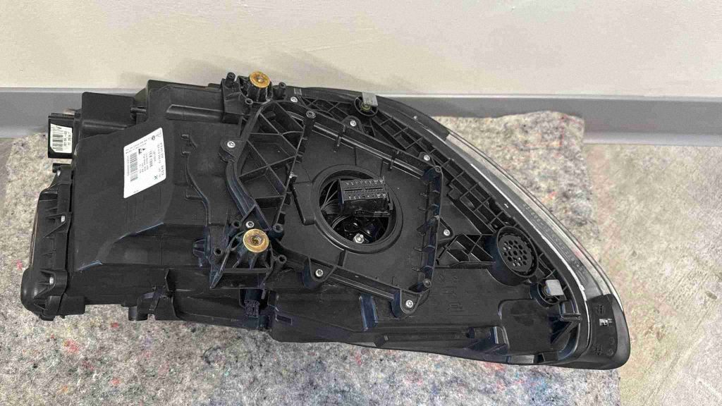 973941036 Porsche Panamera (976) světlomet, Auf Lager in der EU — Foto 3 z 5