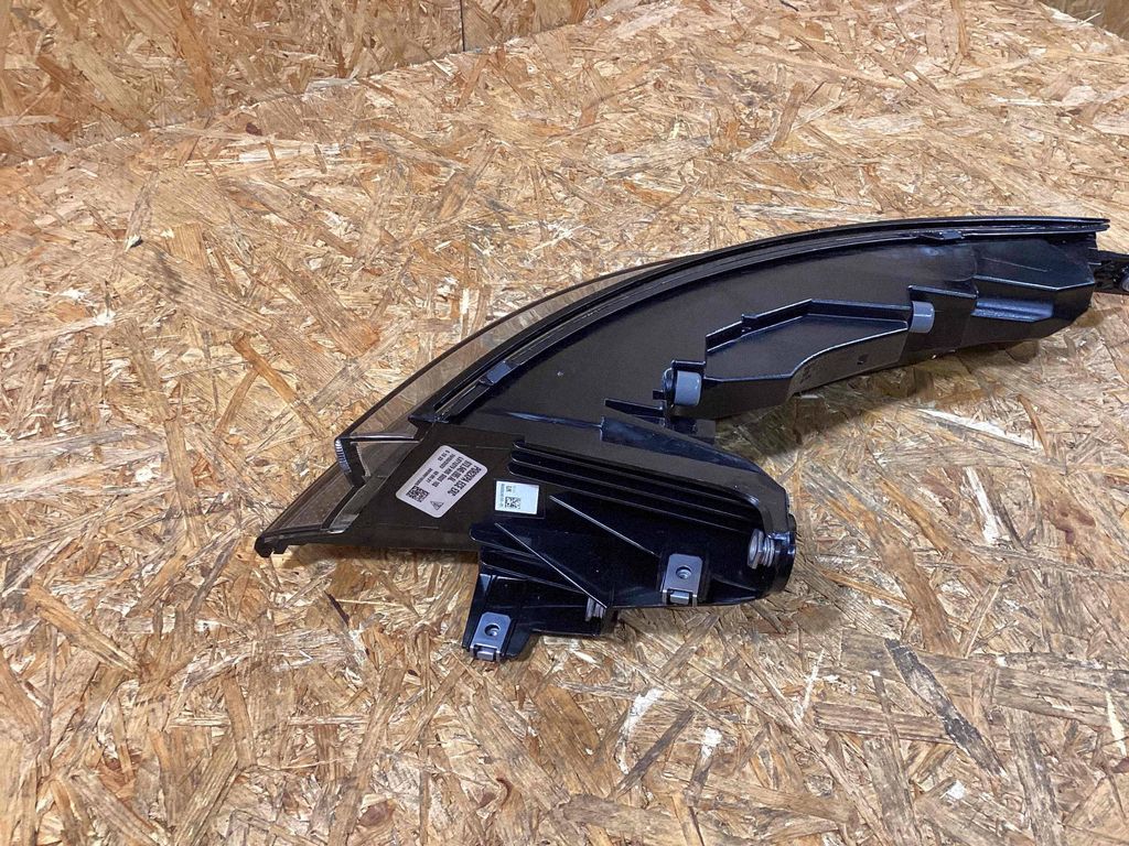973945095al Porsche Panamera (976) světlomet, Auf Lager in der EU — Foto 6 z 10