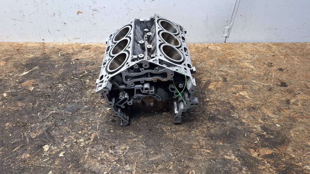 Ford F150 Engine block, Auf Lager in der EU — Foto 1