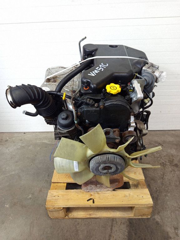 Dodge Nitro Engine, Auf Lager in der EU — Foto 1