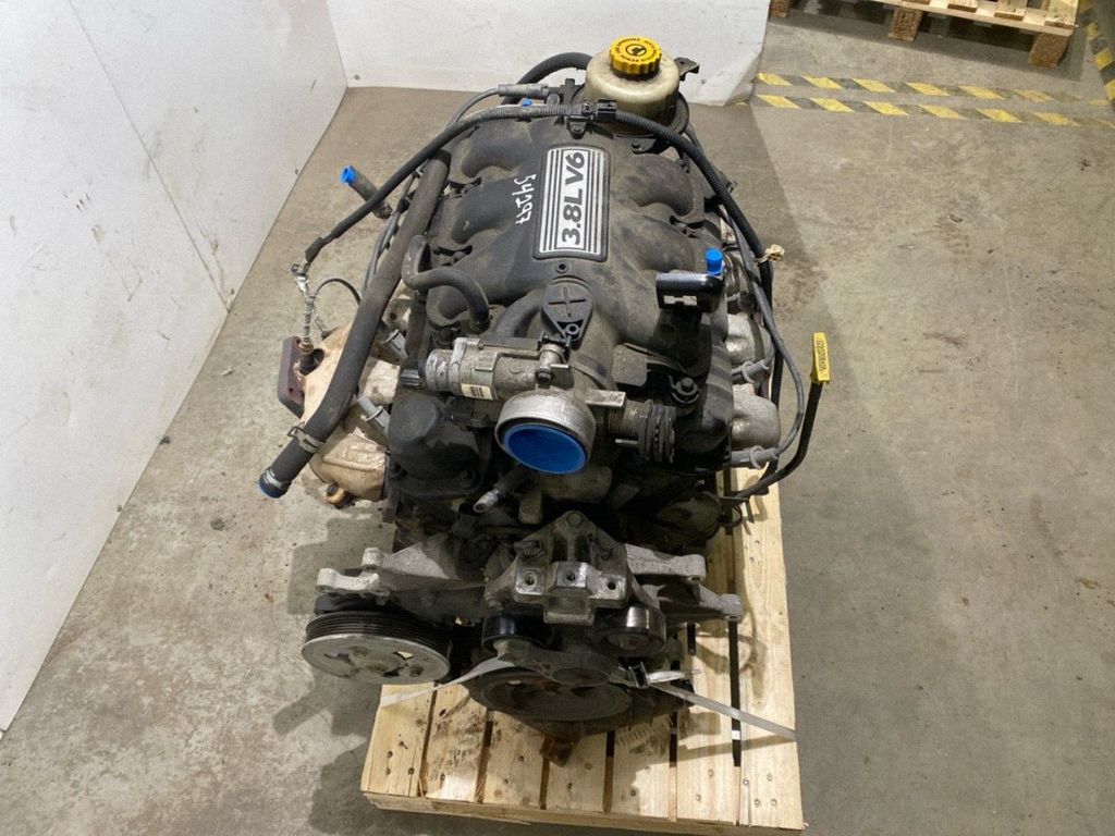 Dodge Caravan Engine, Auf Lager in der EU — Foto 1