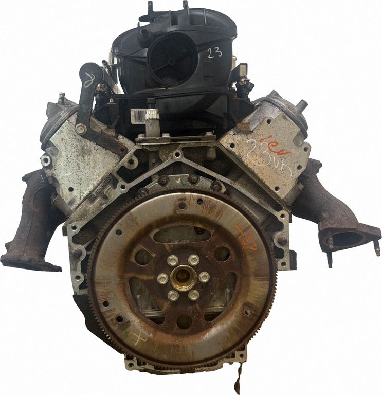 Cadillac Escalade Engine, Auf Lager in der EU — Foto 1
