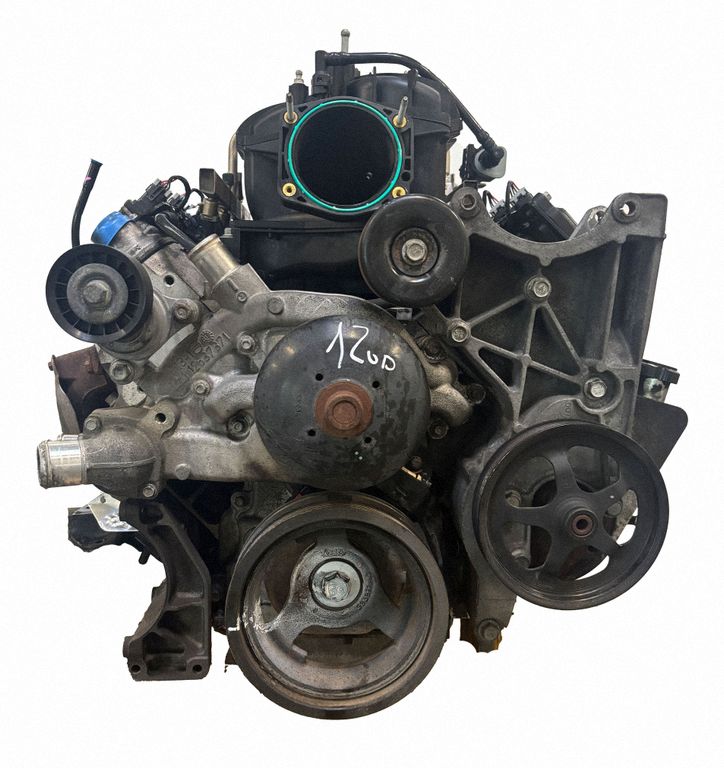 Cadillac Escalade Engine, Auf Lager in der EU — Foto 1