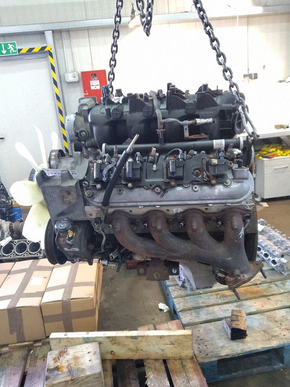 Cadillac Escalade Engine, Auf Lager in der EU — Foto 1 Cadillac Escalade Engine, Auf Lager in der EU — Foto 1