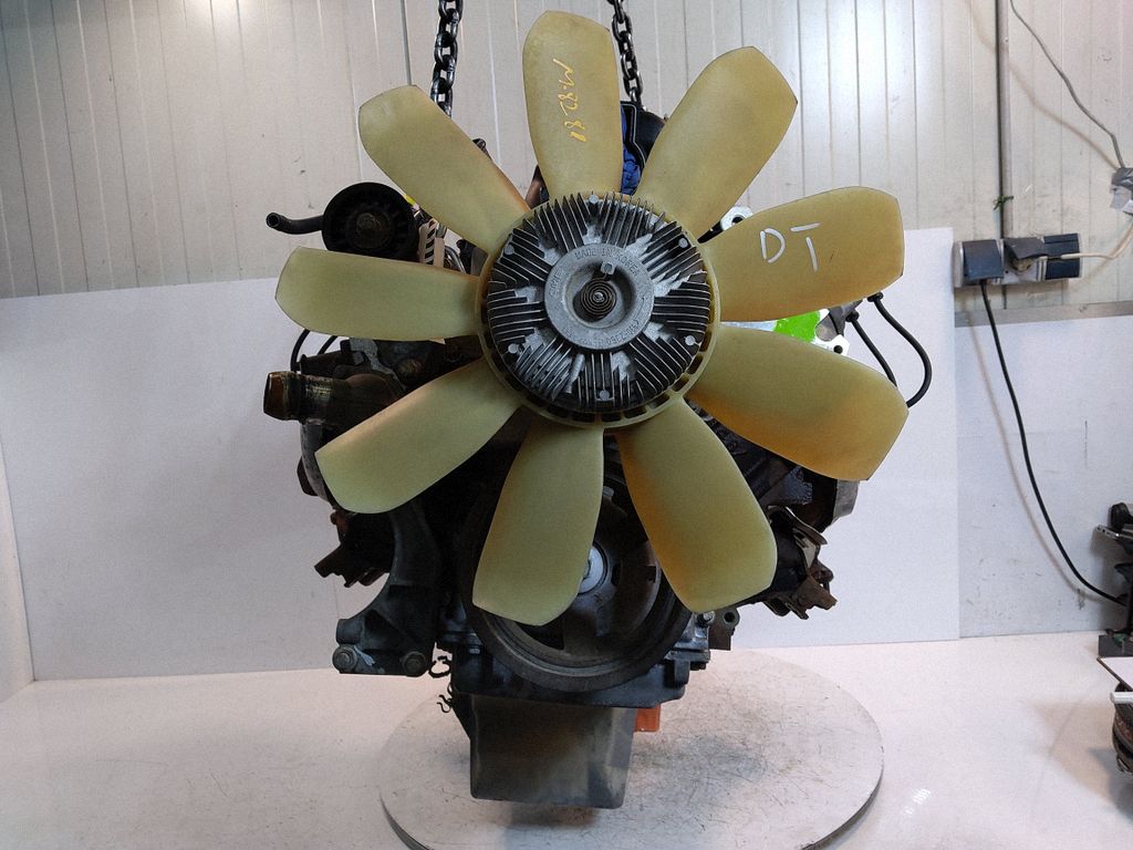 Cadillac Escalade Engine, Auf Lager in der EU — Foto 1