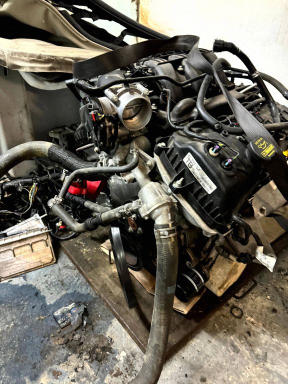 BR3Z6010N Ford Mustang V Engine, Auf Lager in der EU — Foto 1