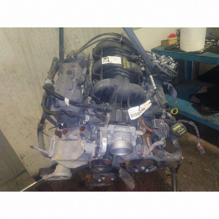 40L Ford Mustang V Engine, Auf Lager in der EU — Foto 1