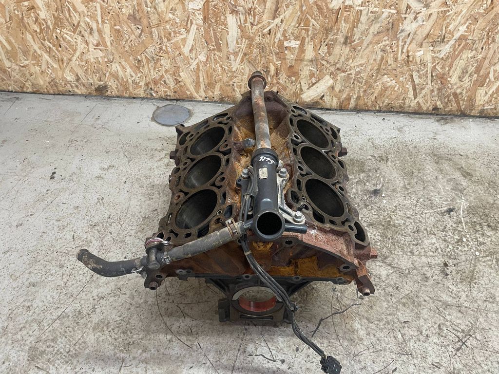 RFFT4E6015FF Ford F150 Engine block, Auf Lager in der EU — Foto 1