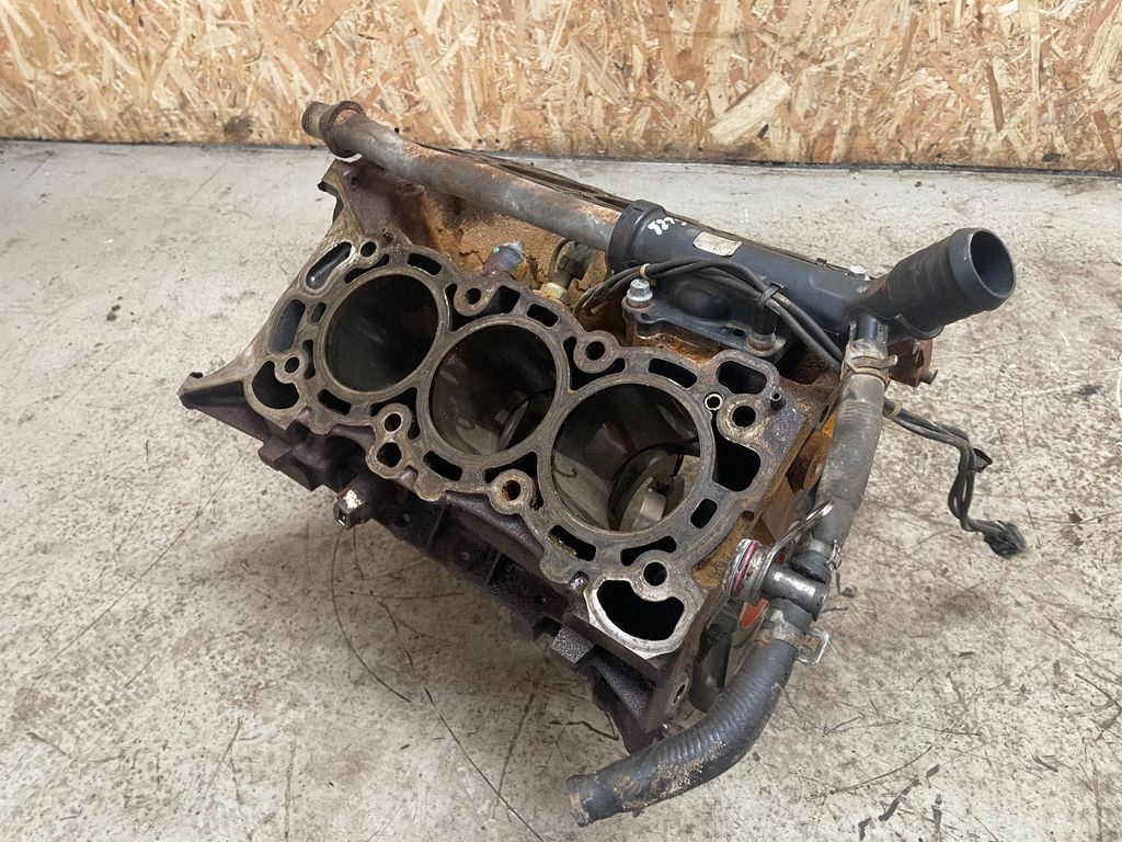 RFFT4E6015FF Ford F150 Engine block, Auf Lager in der EU — Foto 2 z 12