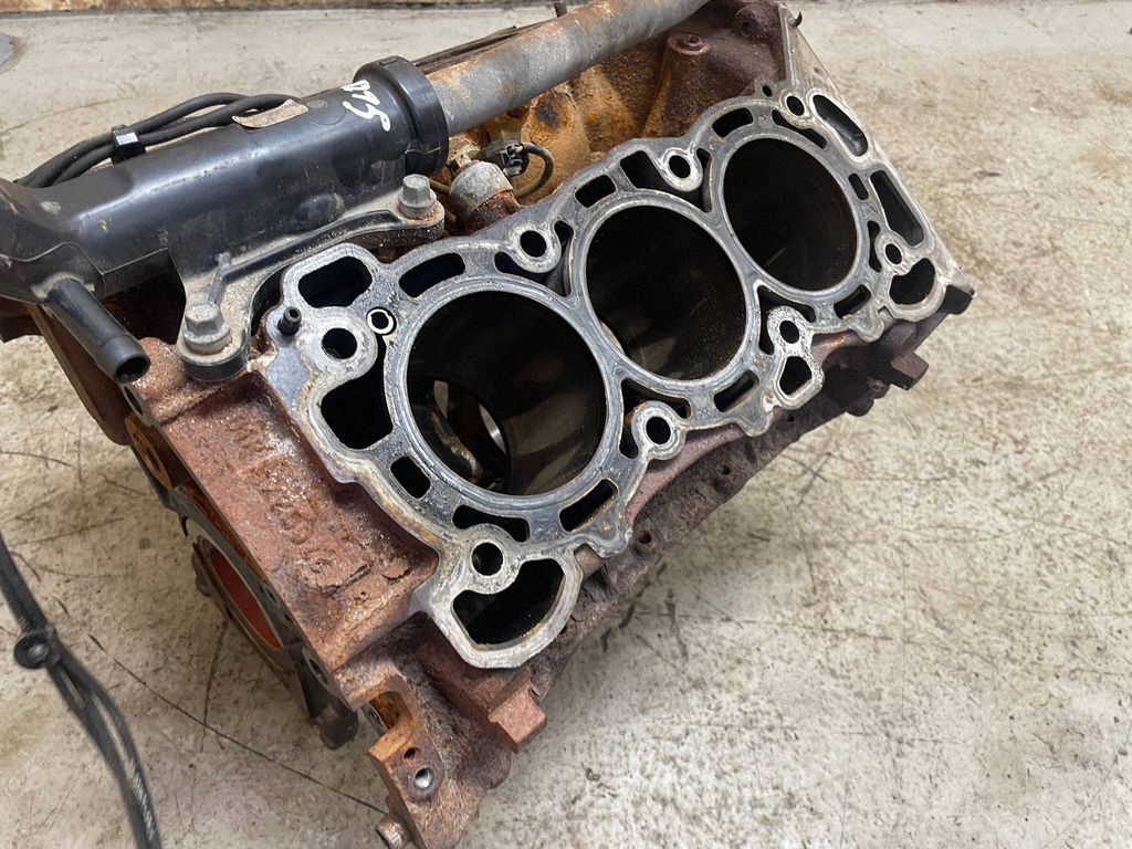 RFFT4E6015FF Ford F150 Engine block, Auf Lager in der EU — Foto 6 z 12