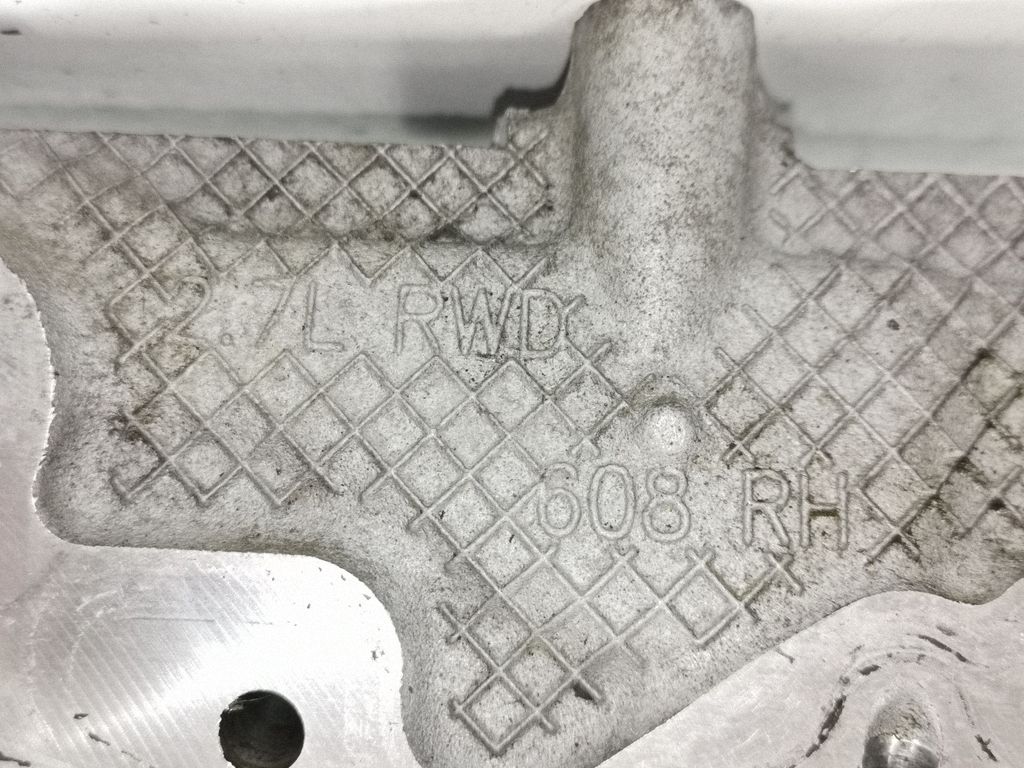 JT4E6090BD Ford F150 Engine head, Auf Lager in der EU — Foto 12 z 14