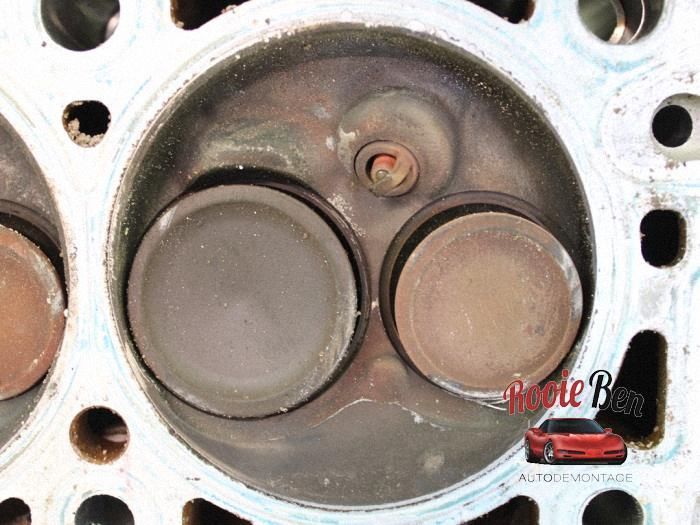 Ford F150 Engine head, Auf Lager in der EU — Foto 10 z 12
