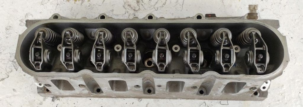 12578452 Chevrolet Camaro Engine head, Auf Lager in der EU — Foto 1