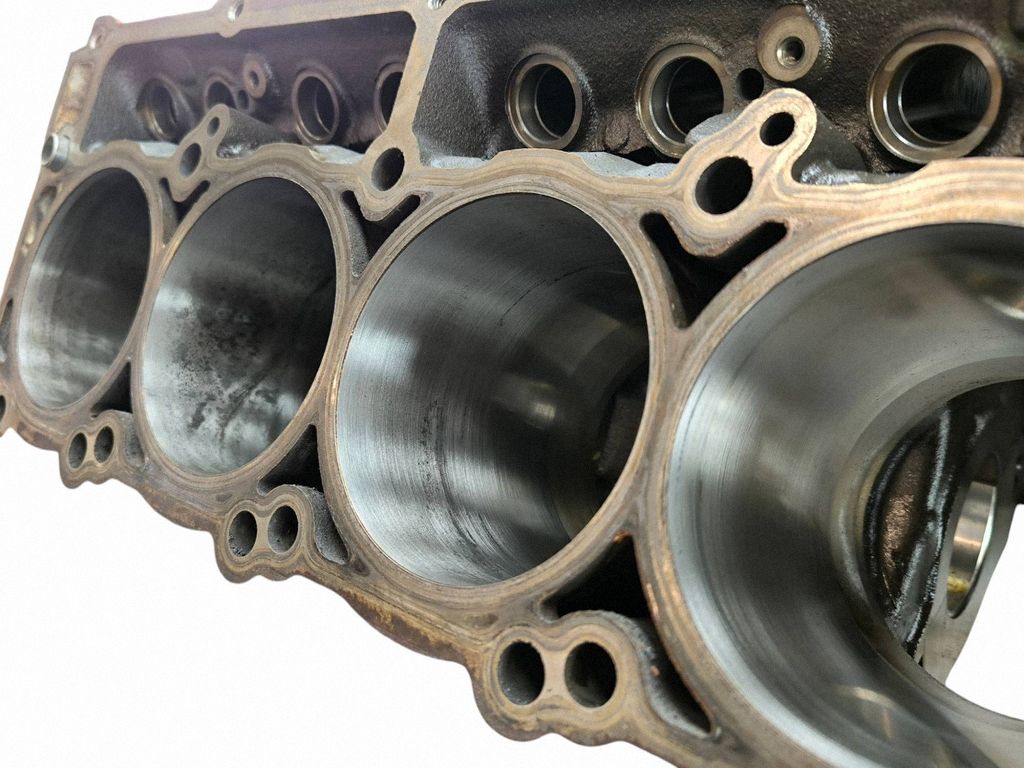 68249194AA Dodge Challenger Engine block, Auf Lager in der EU — Foto 14 z 22