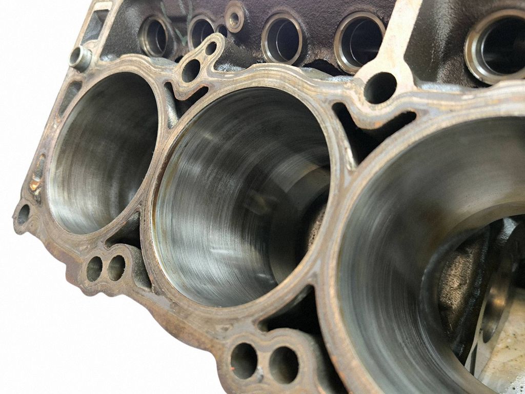 68249194AA Dodge Challenger Engine block, Auf Lager in der EU — Foto 6 z 22