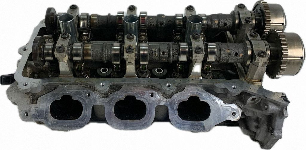 Dodge Charger Engine head, Auf Lager in der EU — Foto 1 Dodge Charger Engine head, Auf Lager in der EU — Foto 1