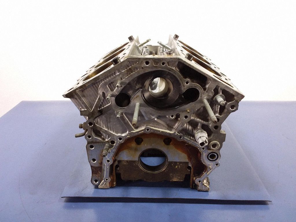 Cadillac SRX Engine block, Auf Lager in der EU — Foto 1