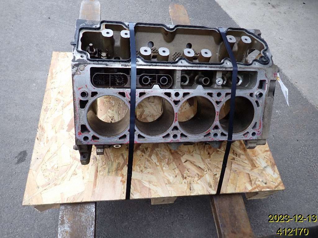 Cadillac Escalade Engine block, Auf Lager in der EU — Foto 1 Cadillac Escalade Engine block, Auf Lager in der EU — Foto 1