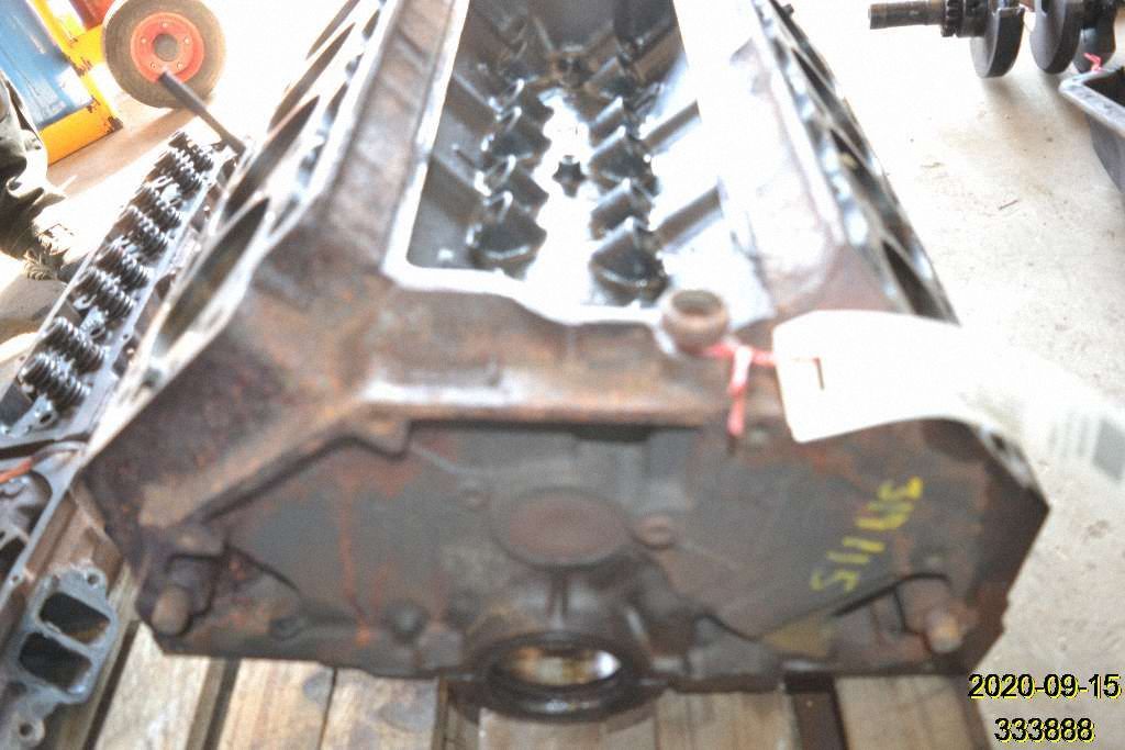 Cadillac DeVille Engine block, Auf Lager in der EU — Foto 1