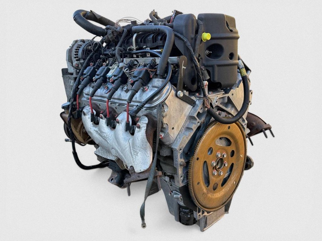 Cadillac Escalade Engine swap, Auf Lager in der EU — Foto 1