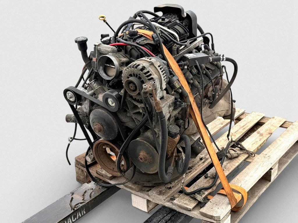 Cadillac Escalade Engine swap, Auf Lager in der EU — Foto 1