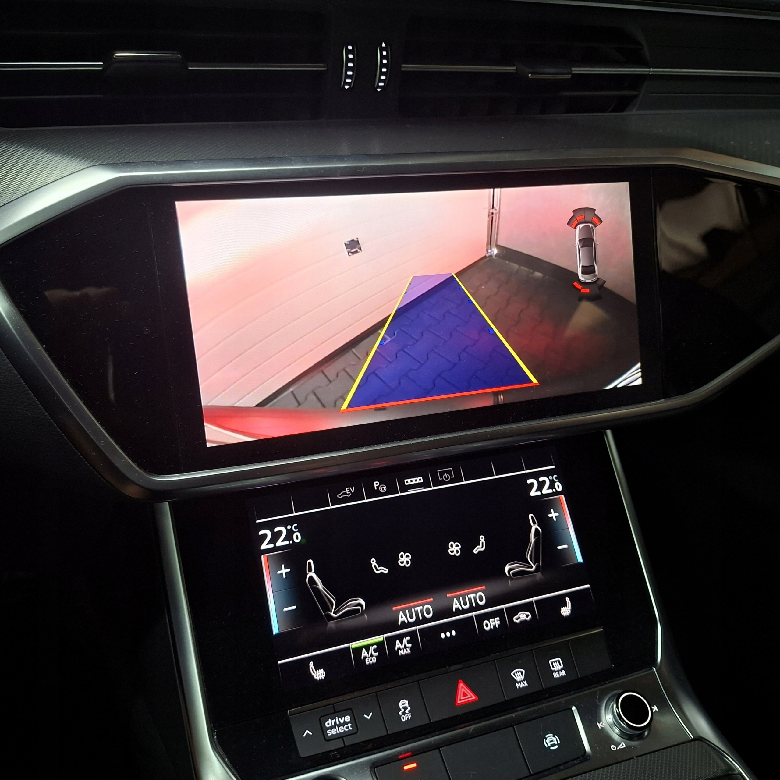 Kamera — Audi S6, Auf Lager in der EU — Foto 1