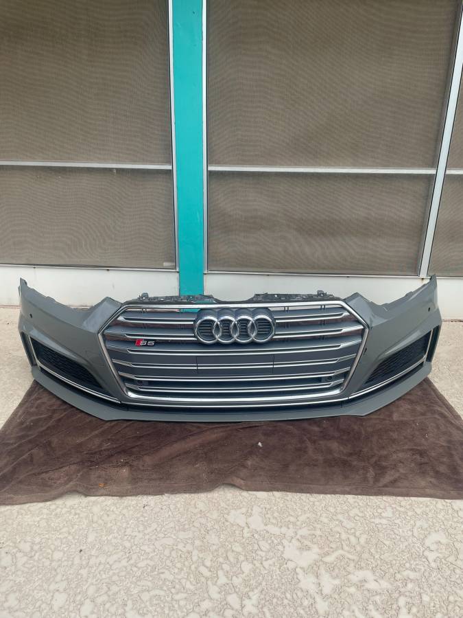 Nárazník — Audi A5, grau, Import USA — Foto 1