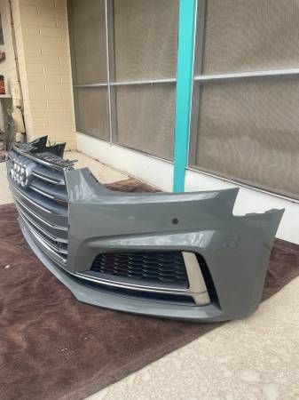 Nárazník — Audi A5, grau, Import USA — Foto 4 z 12
