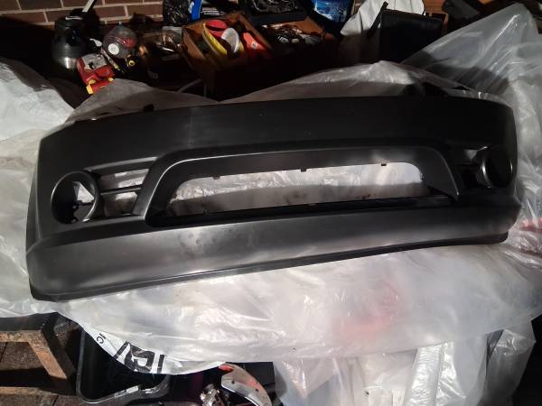 Nárazník — Jeep Cherokee, Import USA — Foto 1