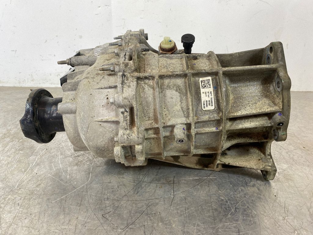 Převodovka 68240445AC — Case, Auf Lager in der EU — Foto 10 z 20