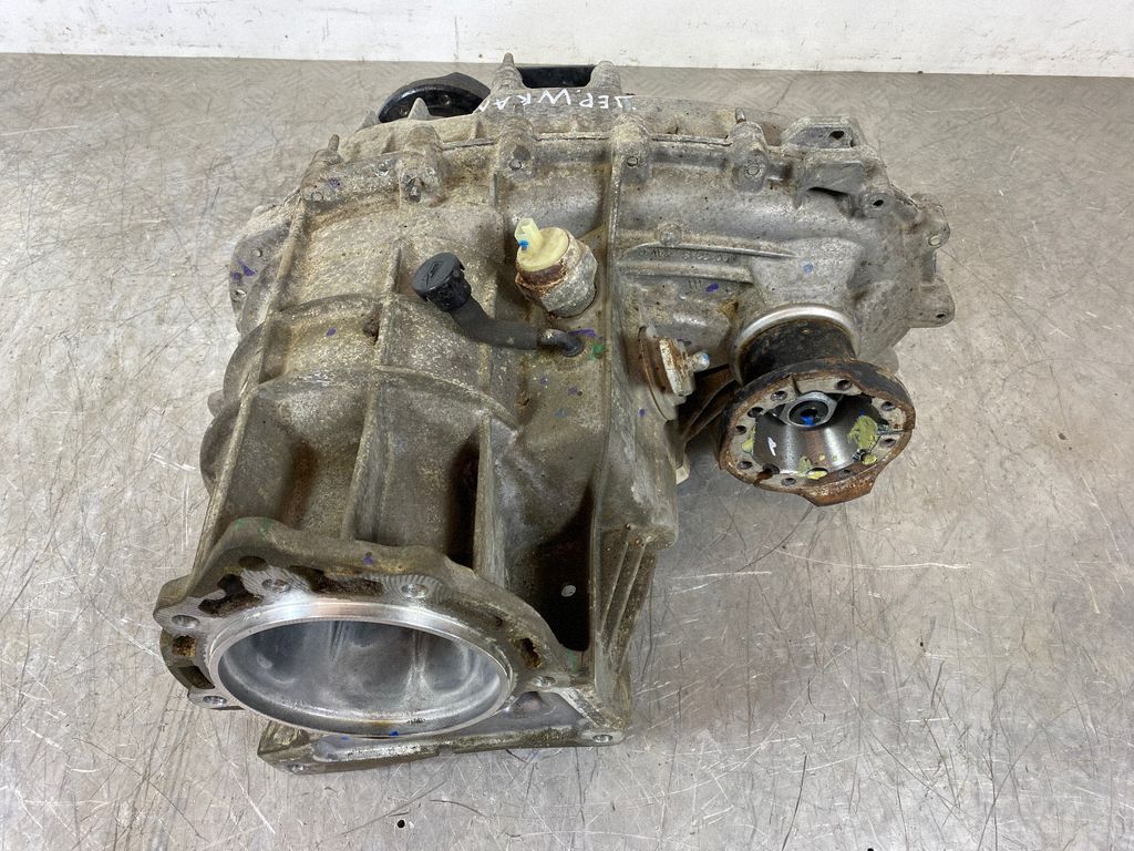 Převodovka 68240445AC — Case, Auf Lager in der EU — Foto 4 z 20