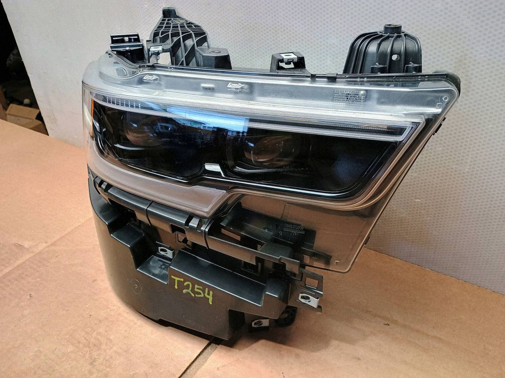 Světlomet 68477264AB — RAM, Auf Lager in der EU — Foto 6 z 11