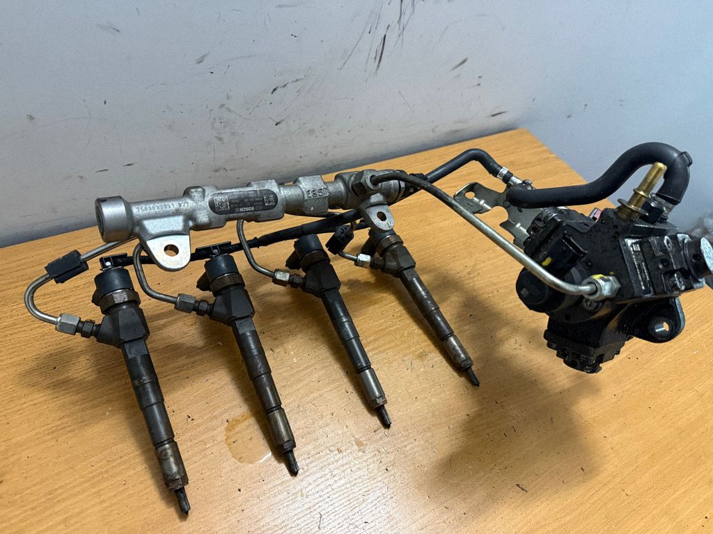 Motor 0445110682 — Jeep Renegade, Auf Lager in der EU — Foto 1