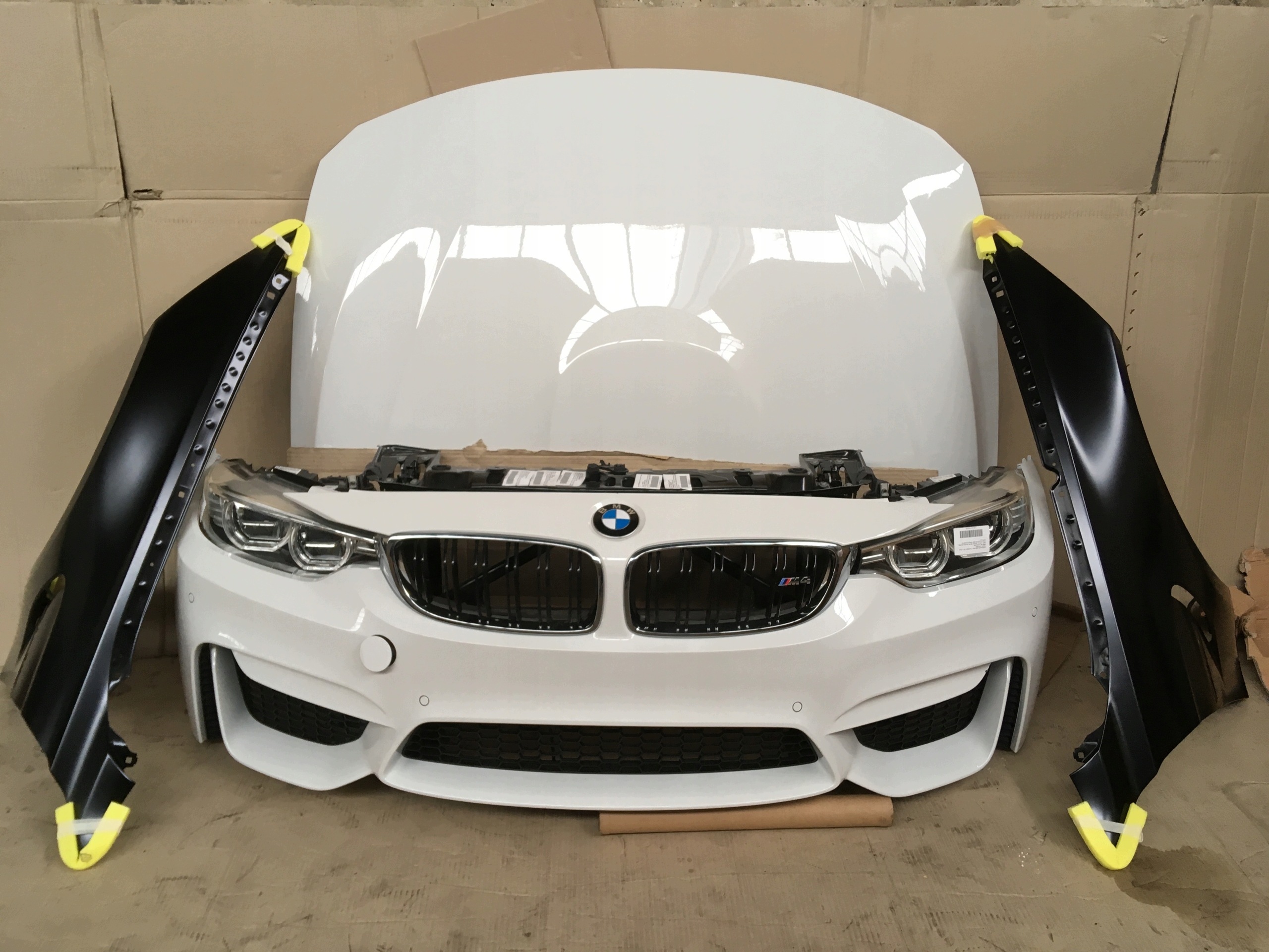 Komplet předek — BMW M3, Auf Lager in der EU — Foto 1 Komplet předek — BMW M3, Auf Lager in der EU — Foto 1