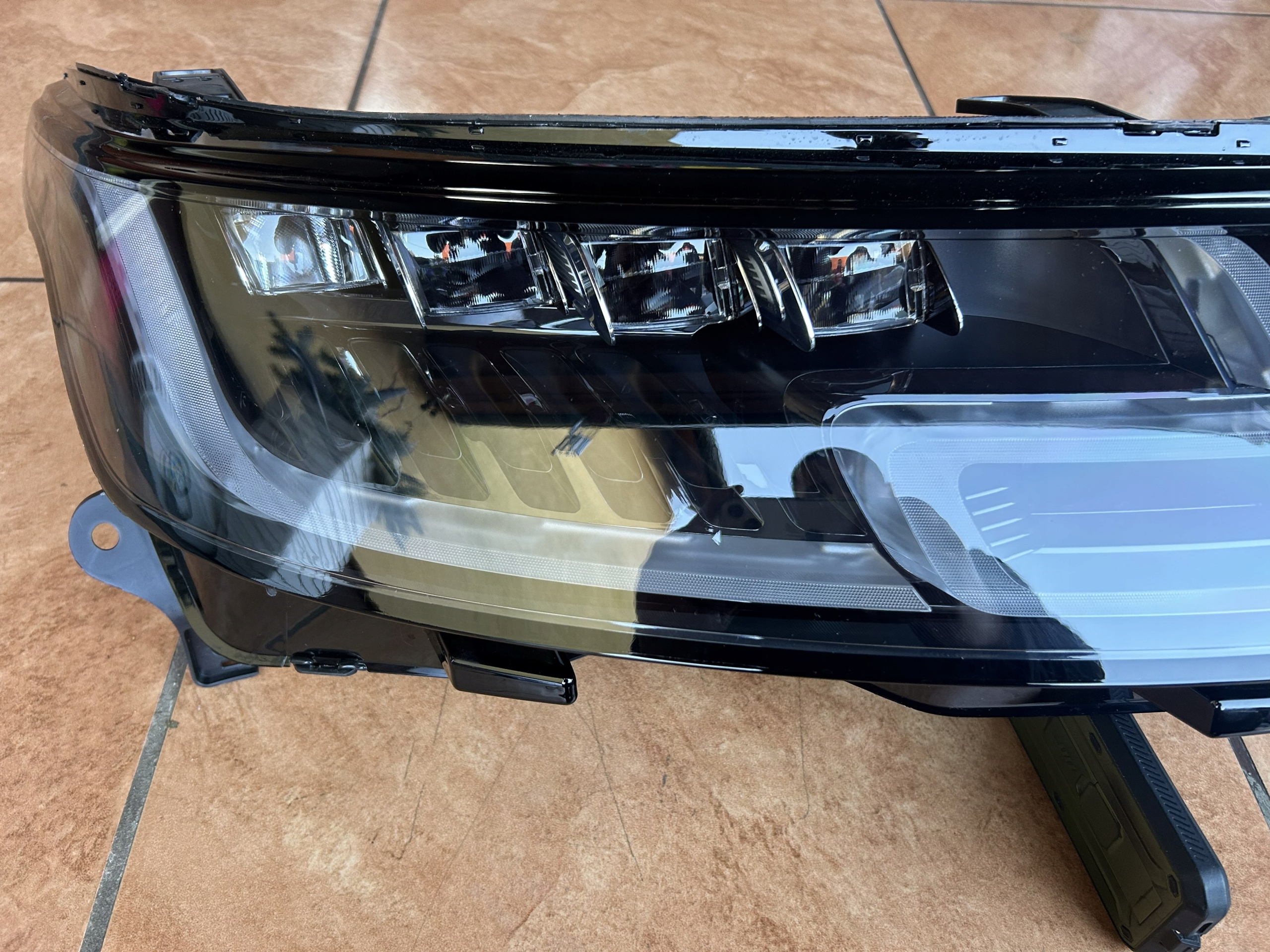 Světlomet — BMW, Auf Lager in der EU — Foto 3 z 8