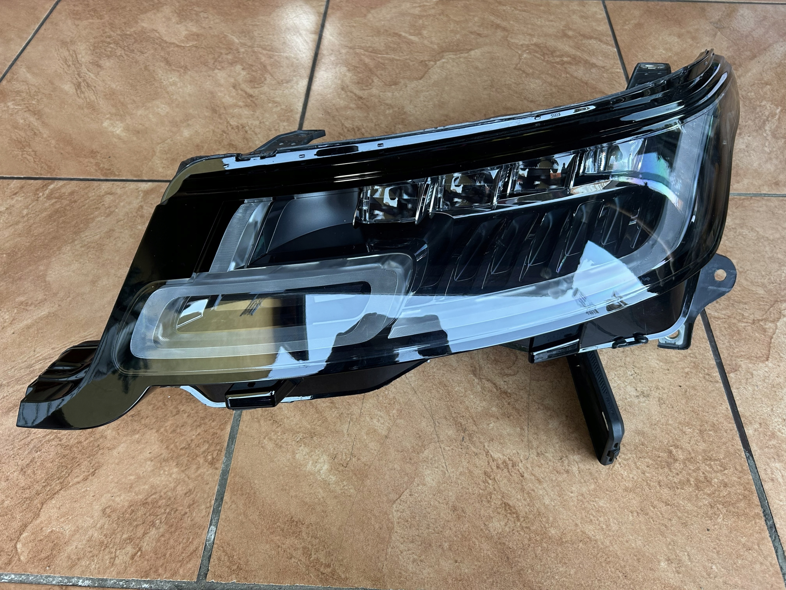 Světlomet — BMW, Auf Lager in der EU — Foto 4 z 8