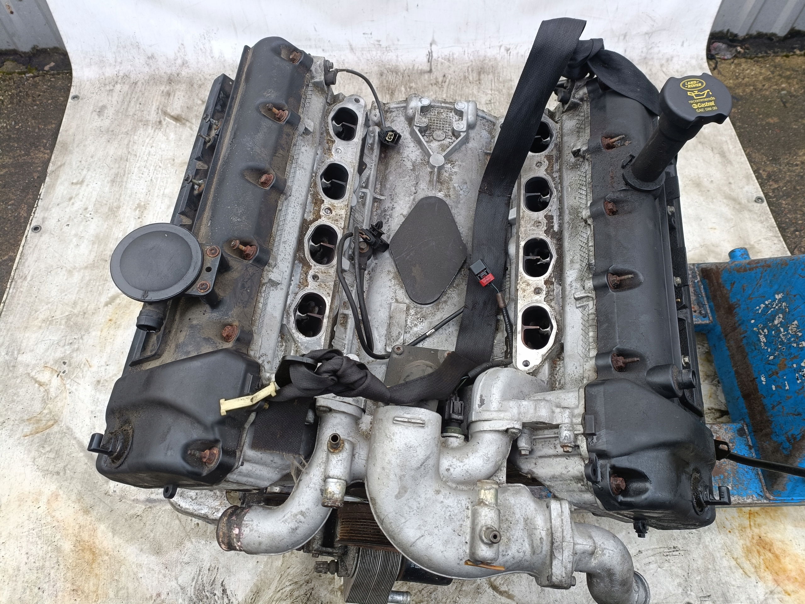 Kompletní motor — Land Rover 4.4 V8, Auf Lager in der EU — Foto 1