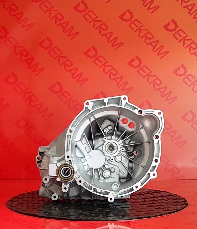 Převodovka 4M5R7002NC — Ford C-Max 1.8, Auf Lager in der EU — Foto 1