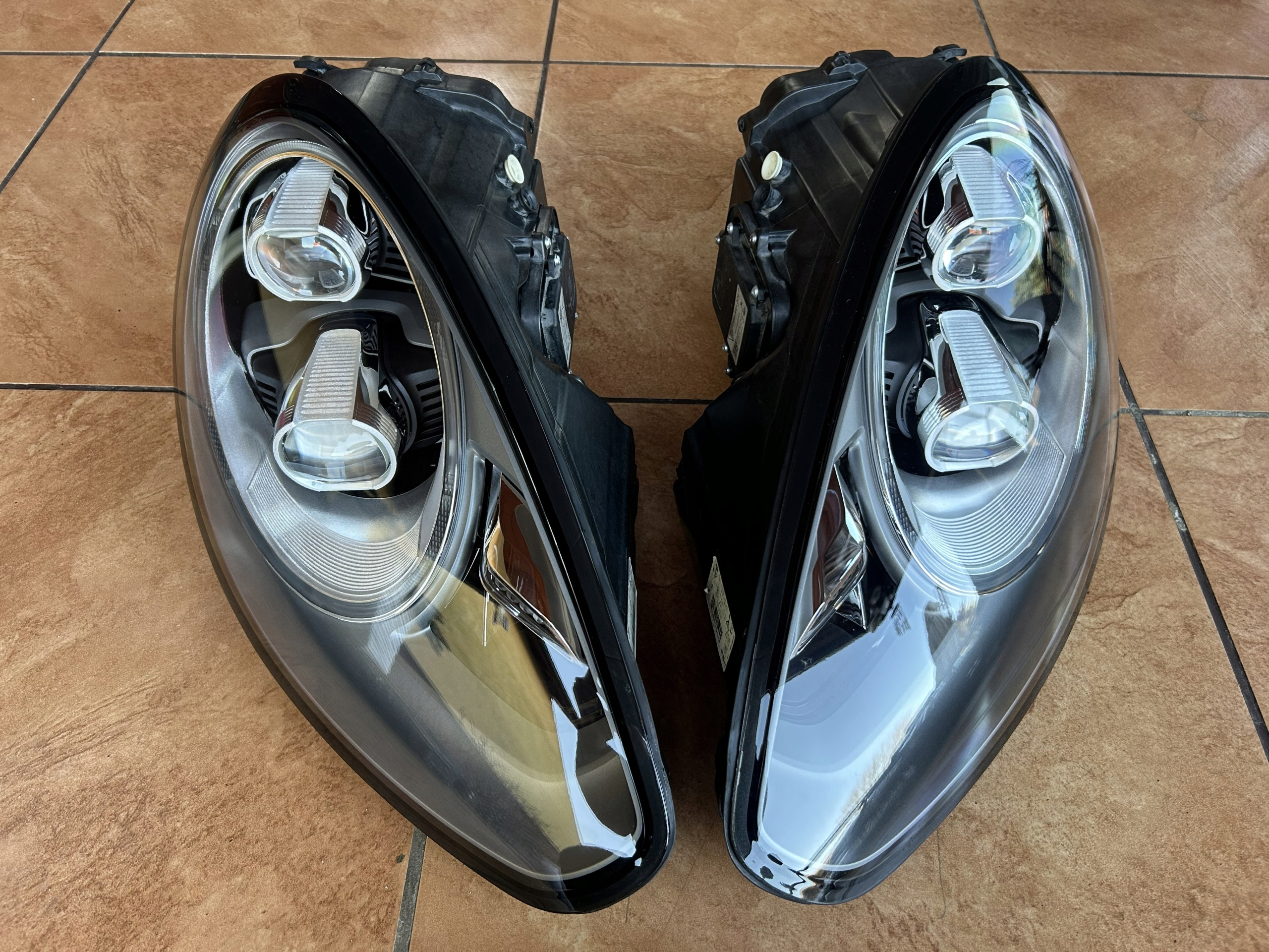 Světlomet — BMW, Auf Lager in der EU — Foto 1