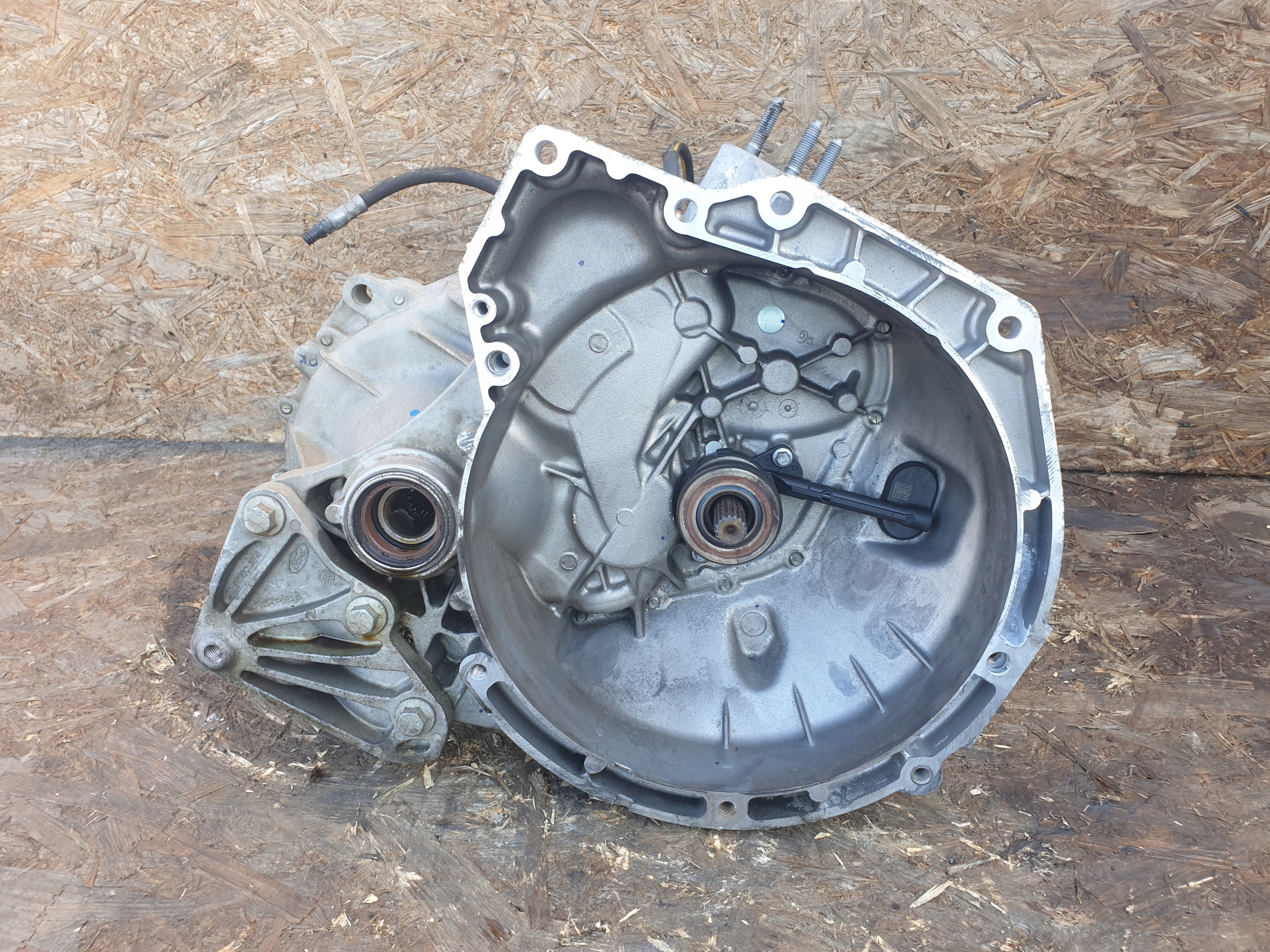 Převodovka 3M5R7002NF — Ford C-Max 1.6, Auf Lager in der EU — Foto 1