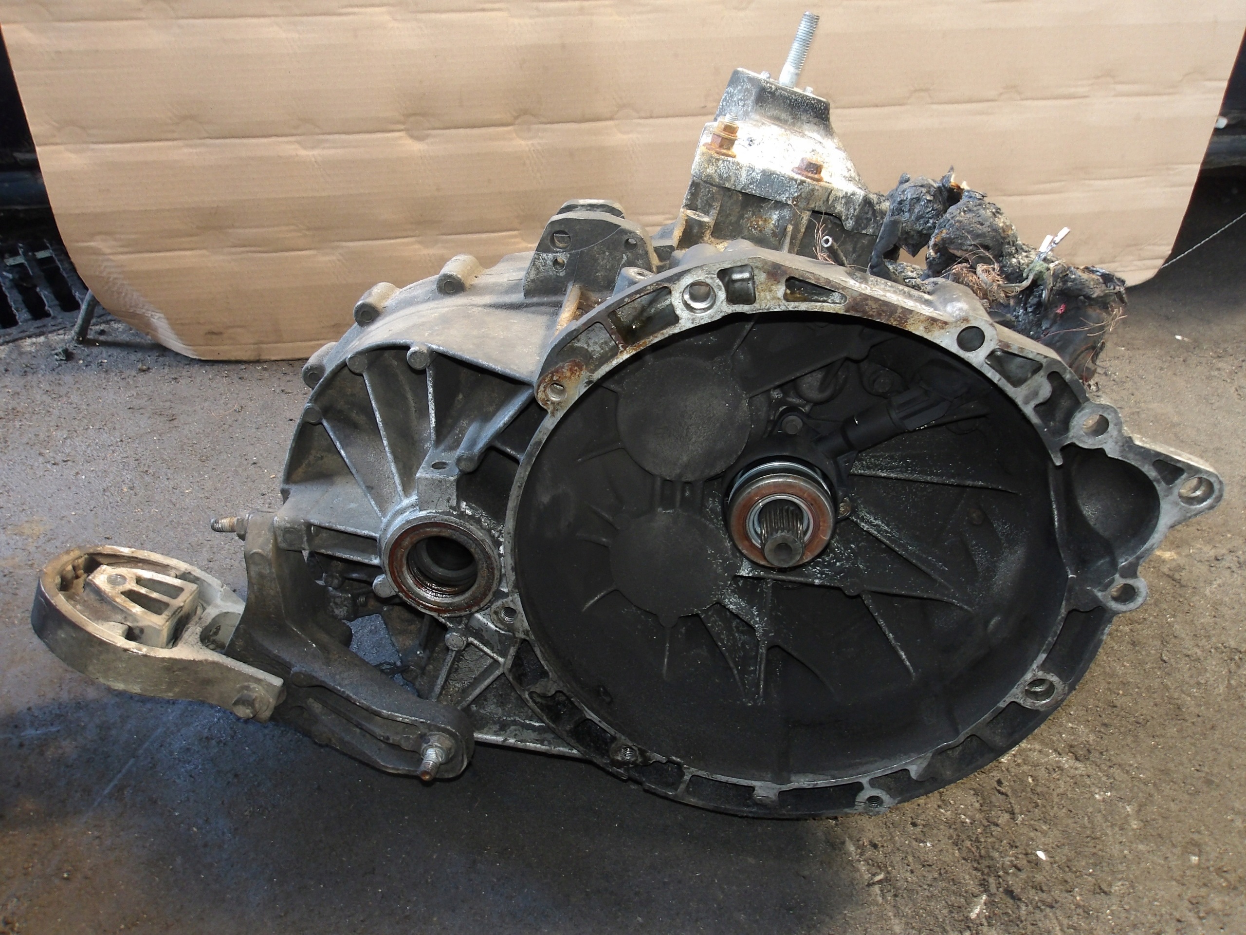 Převodovka 6M2R7F096EA — Ford S-Max 2.0 TDCI, Auf Lager in der EU — Foto 1