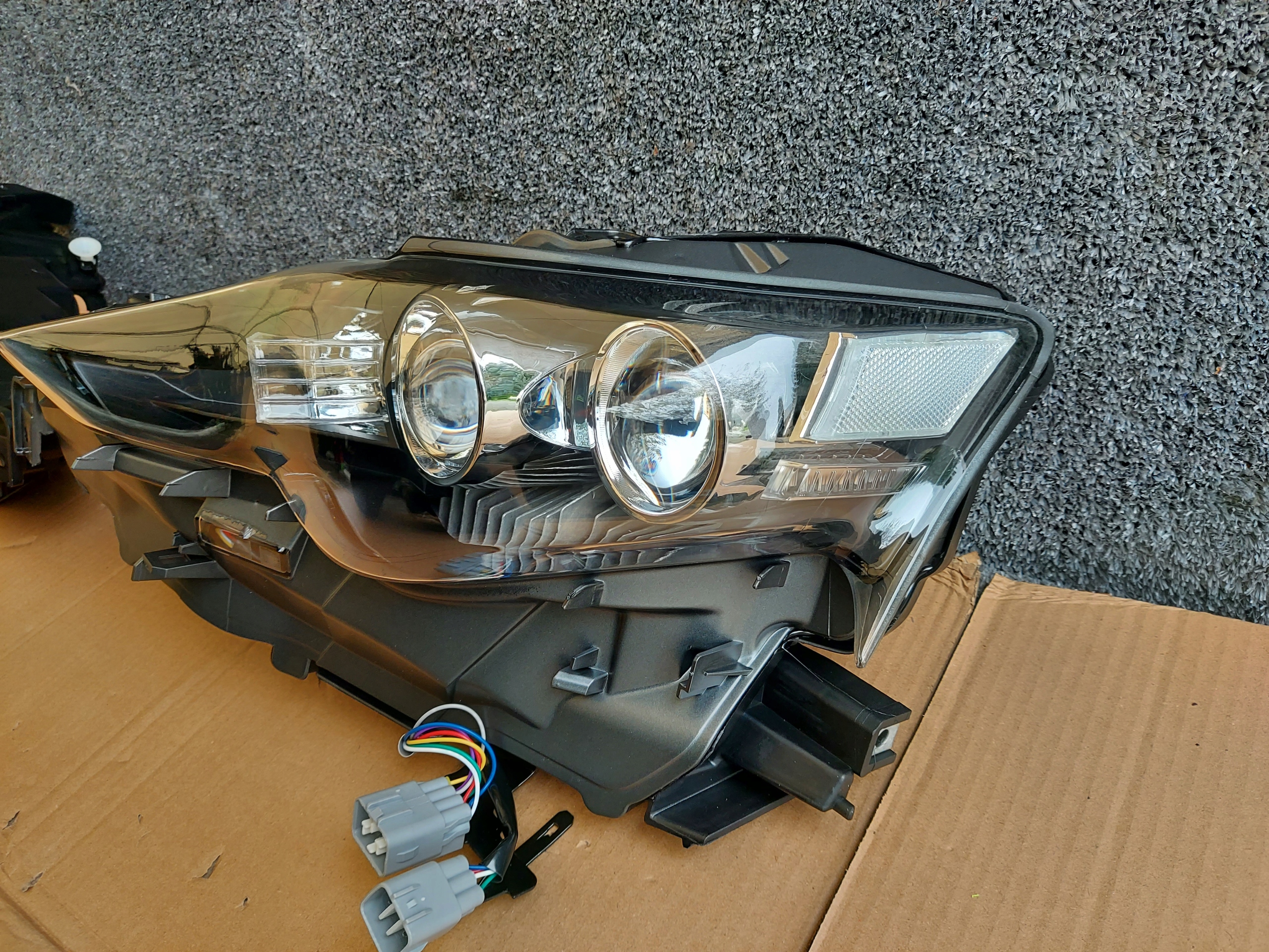 Světlomet — Toyota, Auf Lager in der EU — Foto 1