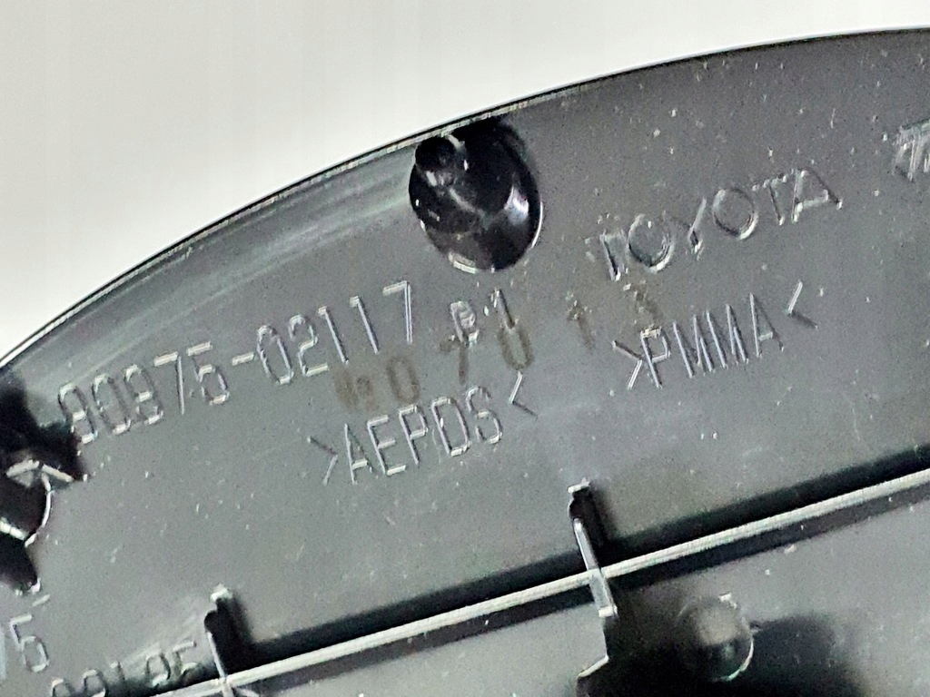 Znak — Lexus NX, Auf Lager in der EU — Foto 3 z 4
