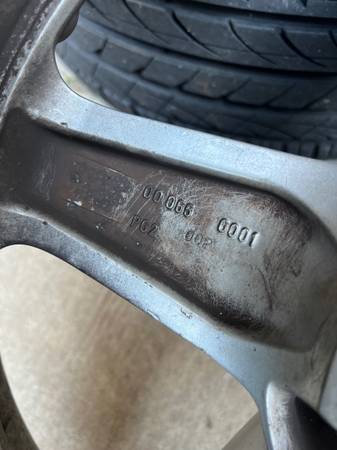 Kola — BMW M3, Import USA — Foto 10 z 12